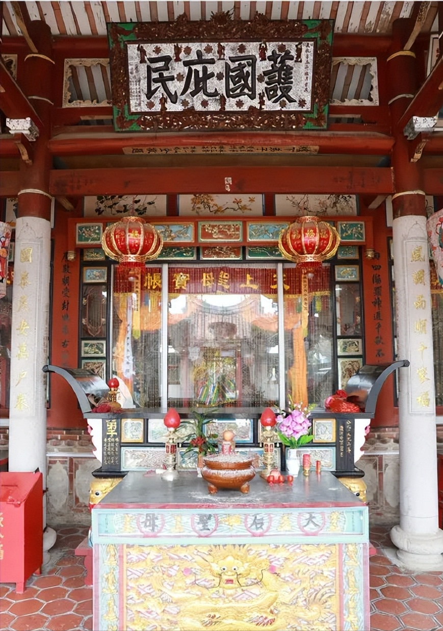 莆田宗祠:九牧林氏祖祠 清圣祖御题唐宋元明百千进士三鼎甲