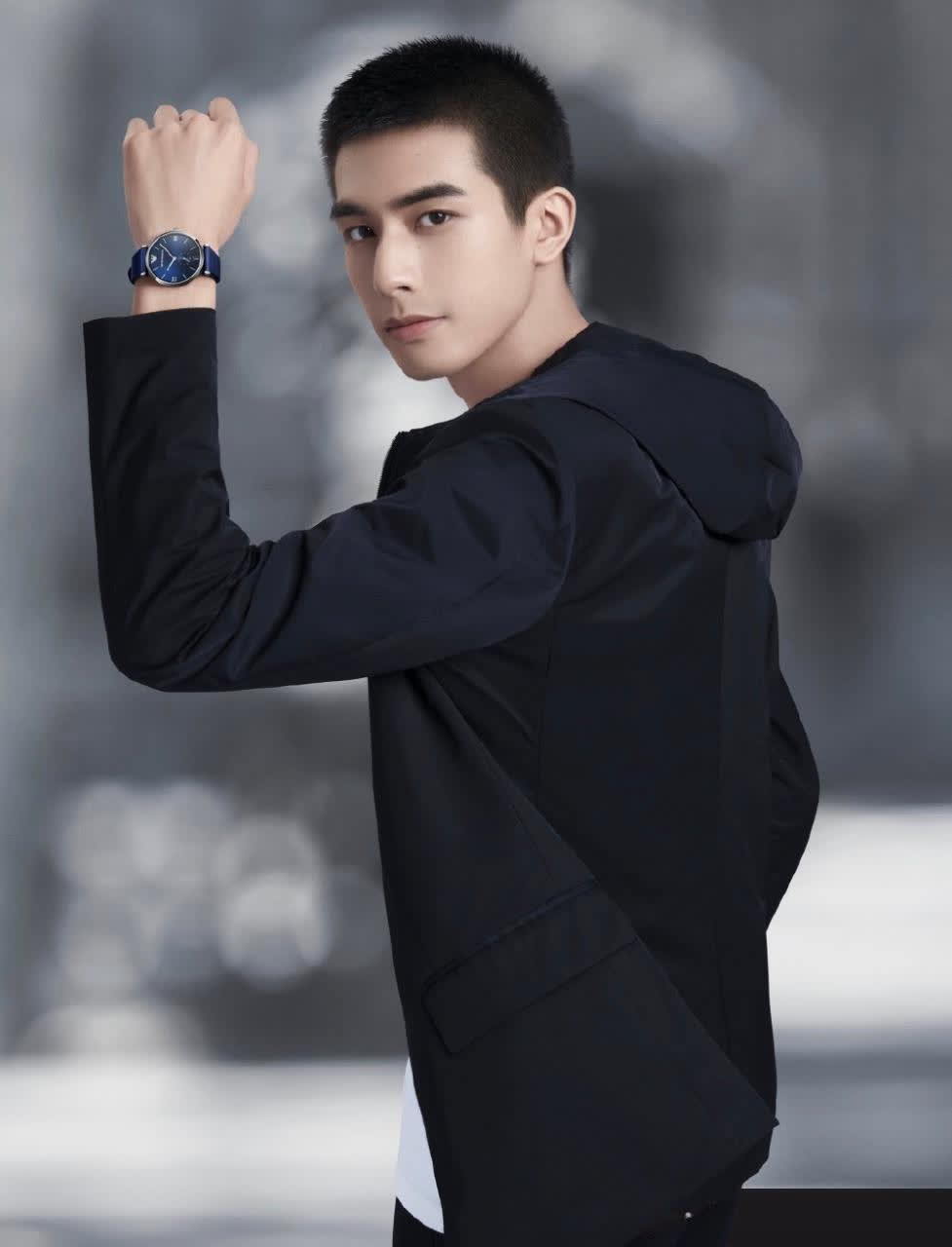 宋威龙这个寸头造型怎么样