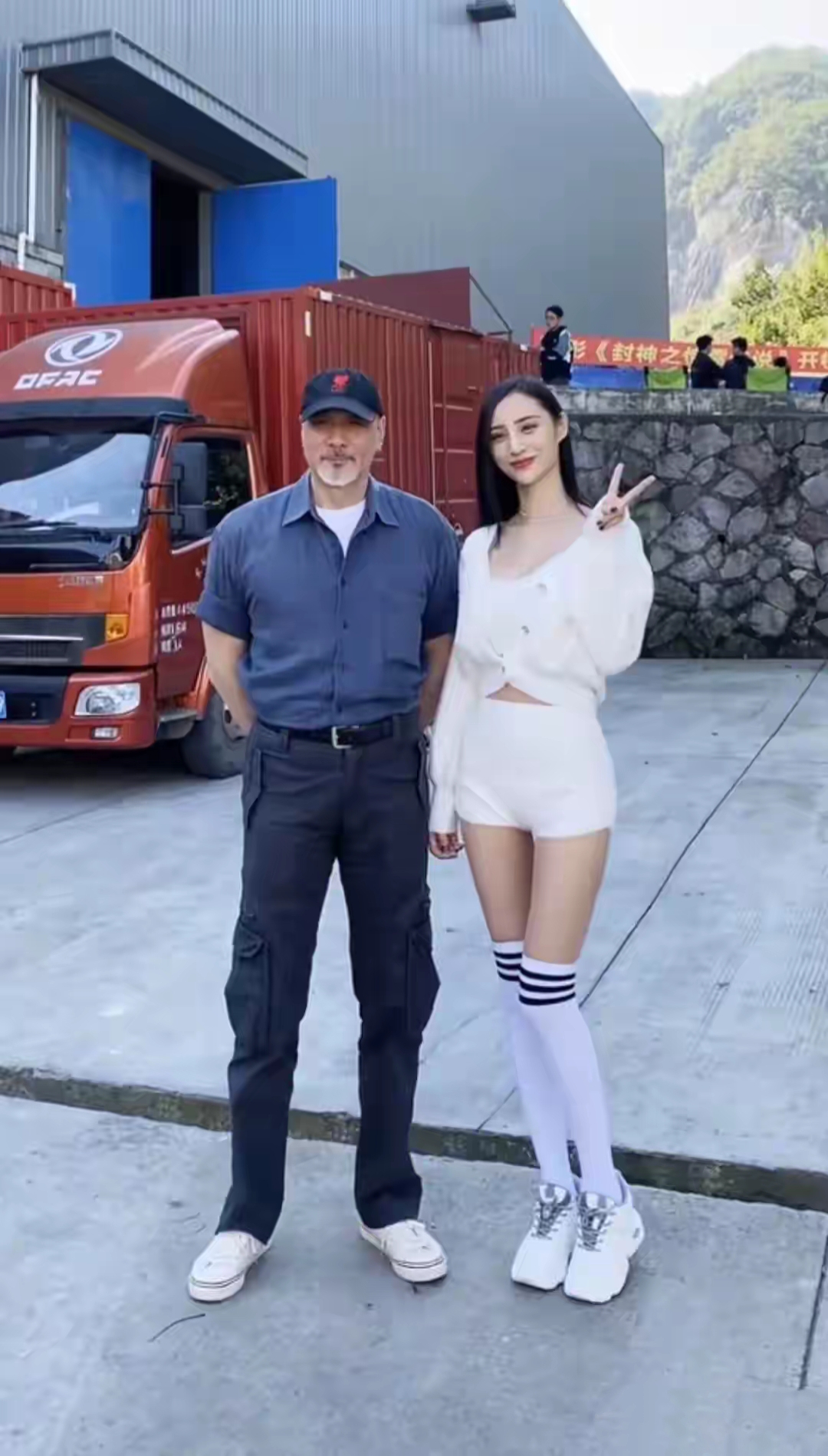 香港老戏骨徐少强,气场强大,从小习武长大,拥有一身好功夫,曾经在