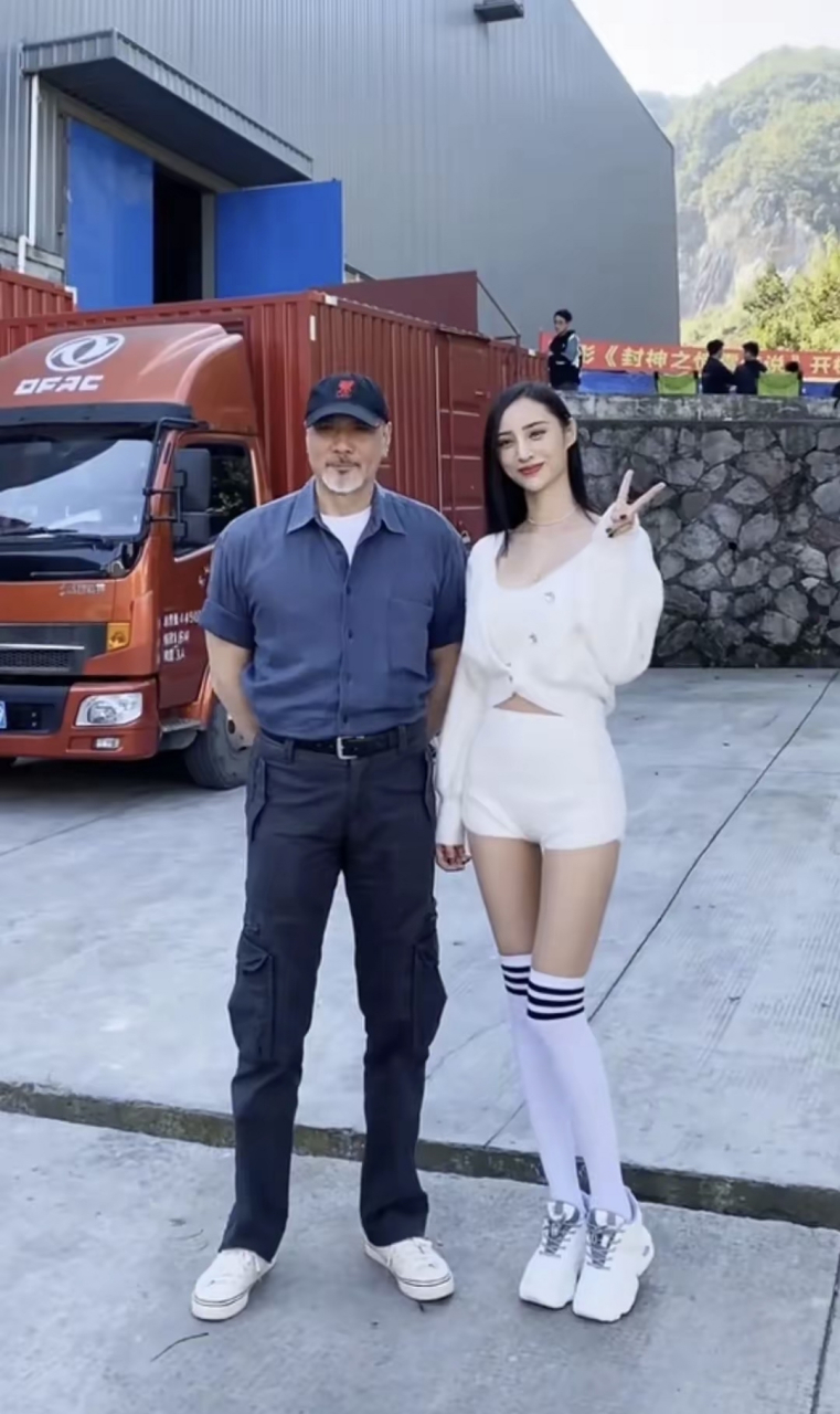 徐少强,气场强大,从小习武长大,拥有一身好功夫,曾经在周星驰电影武