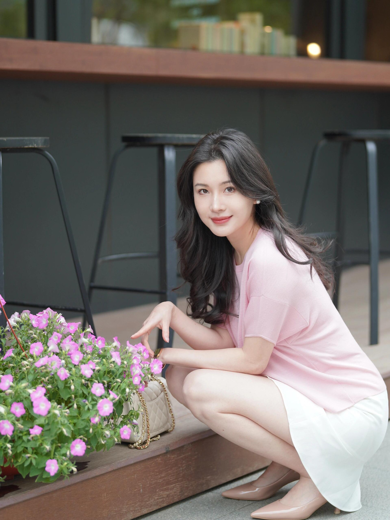 嫂子天天都是一副容光焕发的模样,整个人看起来精神饱满,神采奕奕