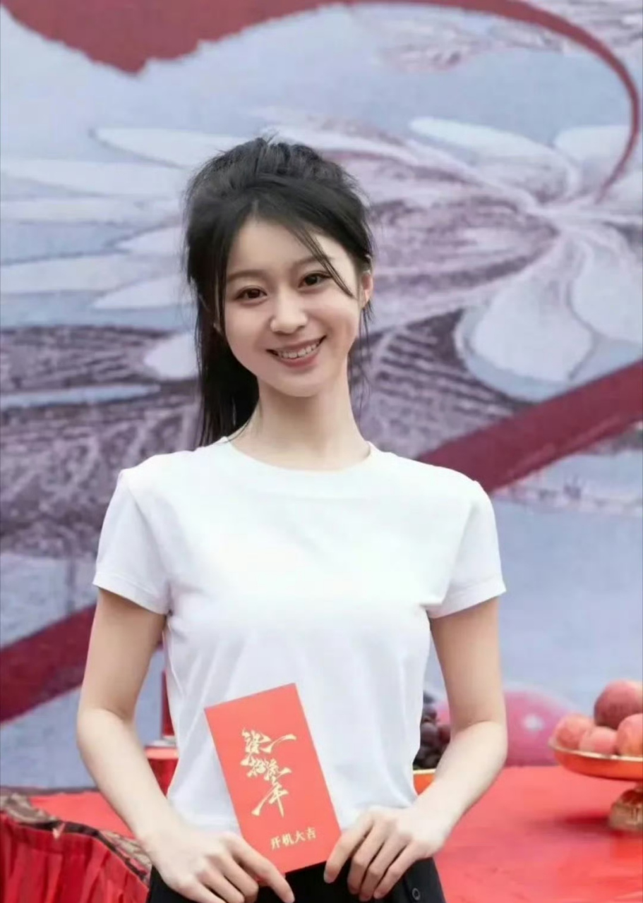 你怎么也想不到《美人心计》里的小张嫣长大后会这么漂亮!
