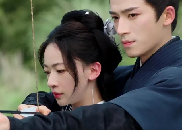 8月8日首播,这部剧确实令人期待