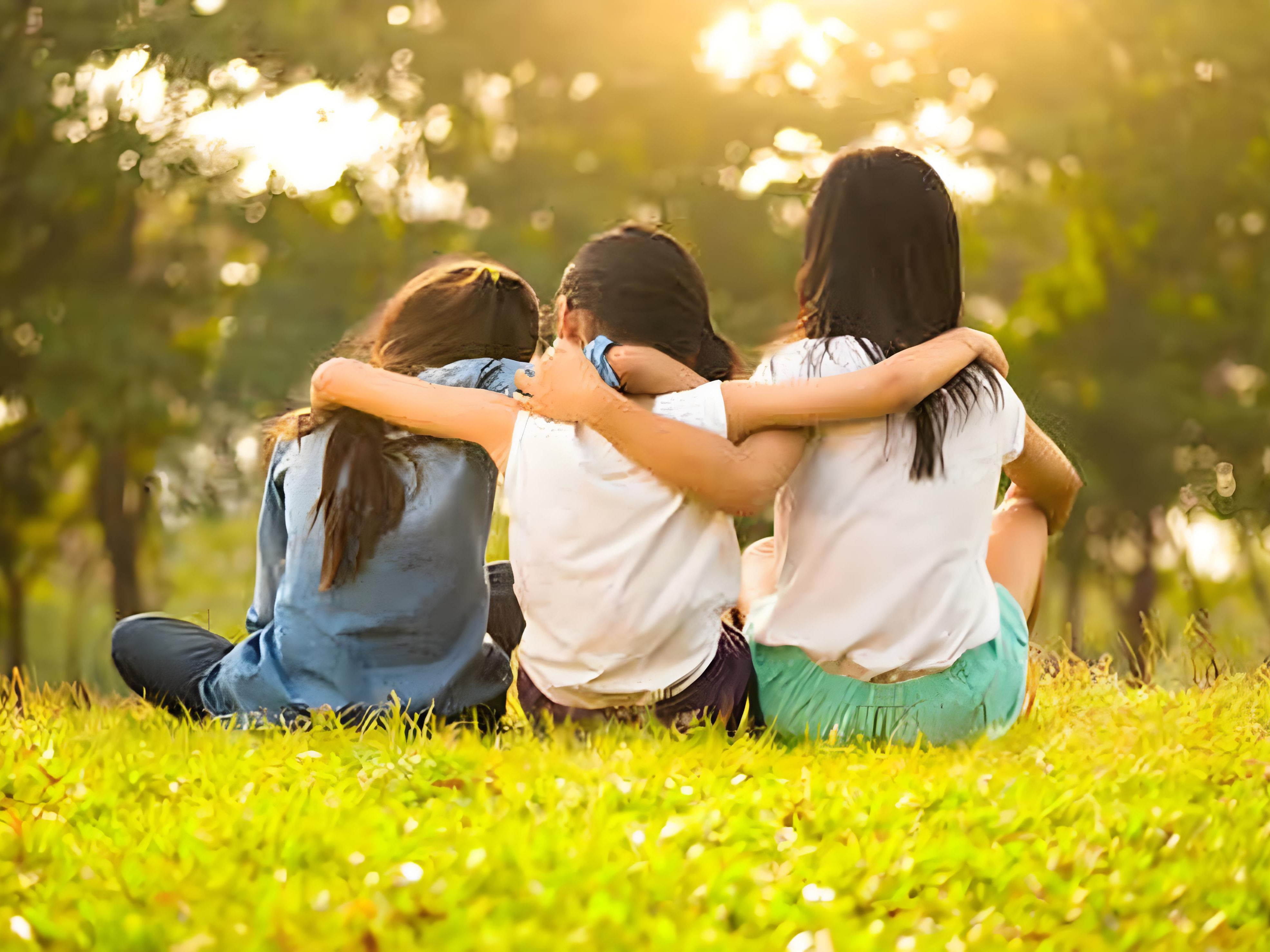 一把扇子情意长!解锁友谊升温的雅致之选!