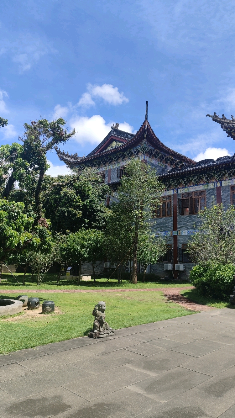 我可爱的肚子扁扁扁,脂肪细胞缩缩缩, 化为能量,动