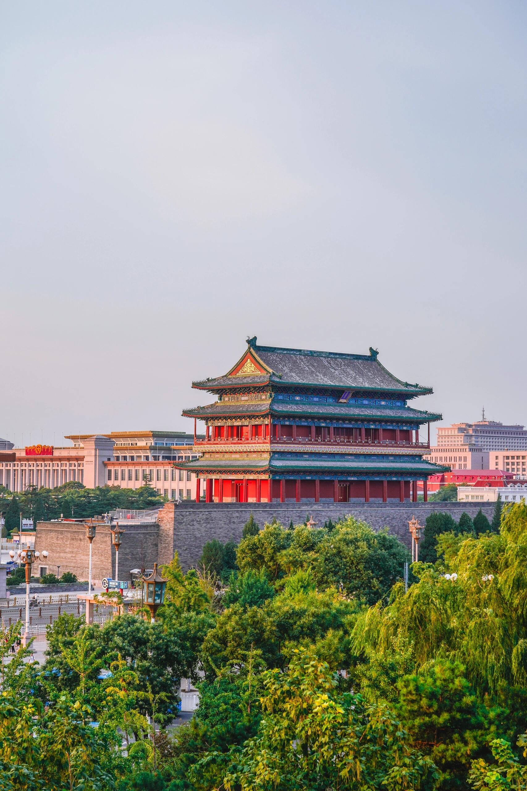还能将正阳门(俗称前门),天安门及天安门广场的壮丽景北京正阳门壁纸
