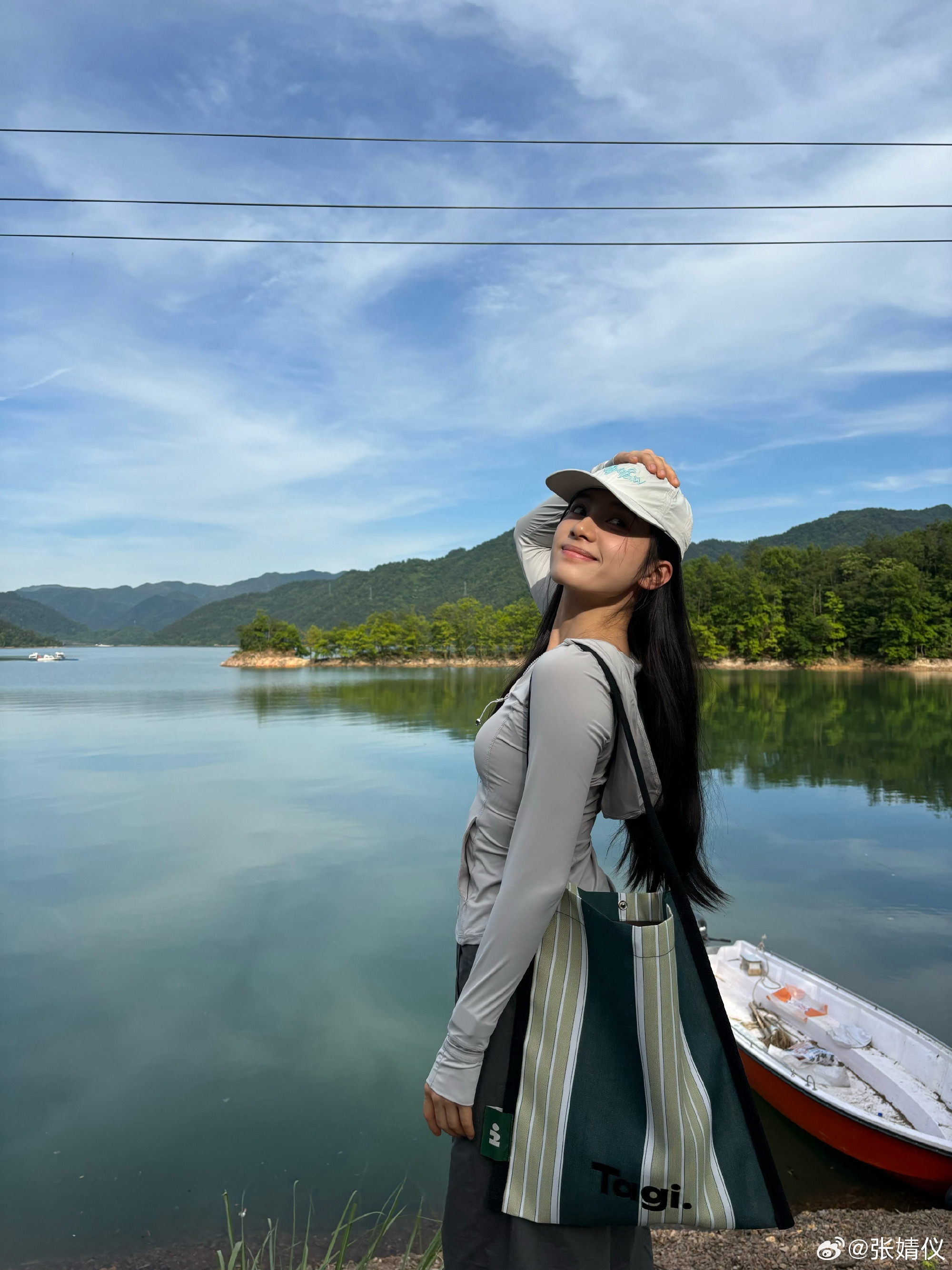 氧气美女,好喜欢小张的生活照,满满的青春活力!