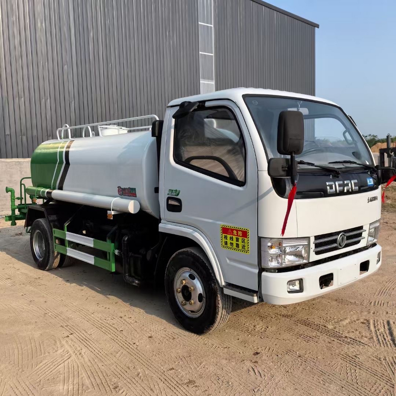 二手5立方洒水车 工地洒水车 厂区降尘雾炮喷洒车 2018年经典东风多利