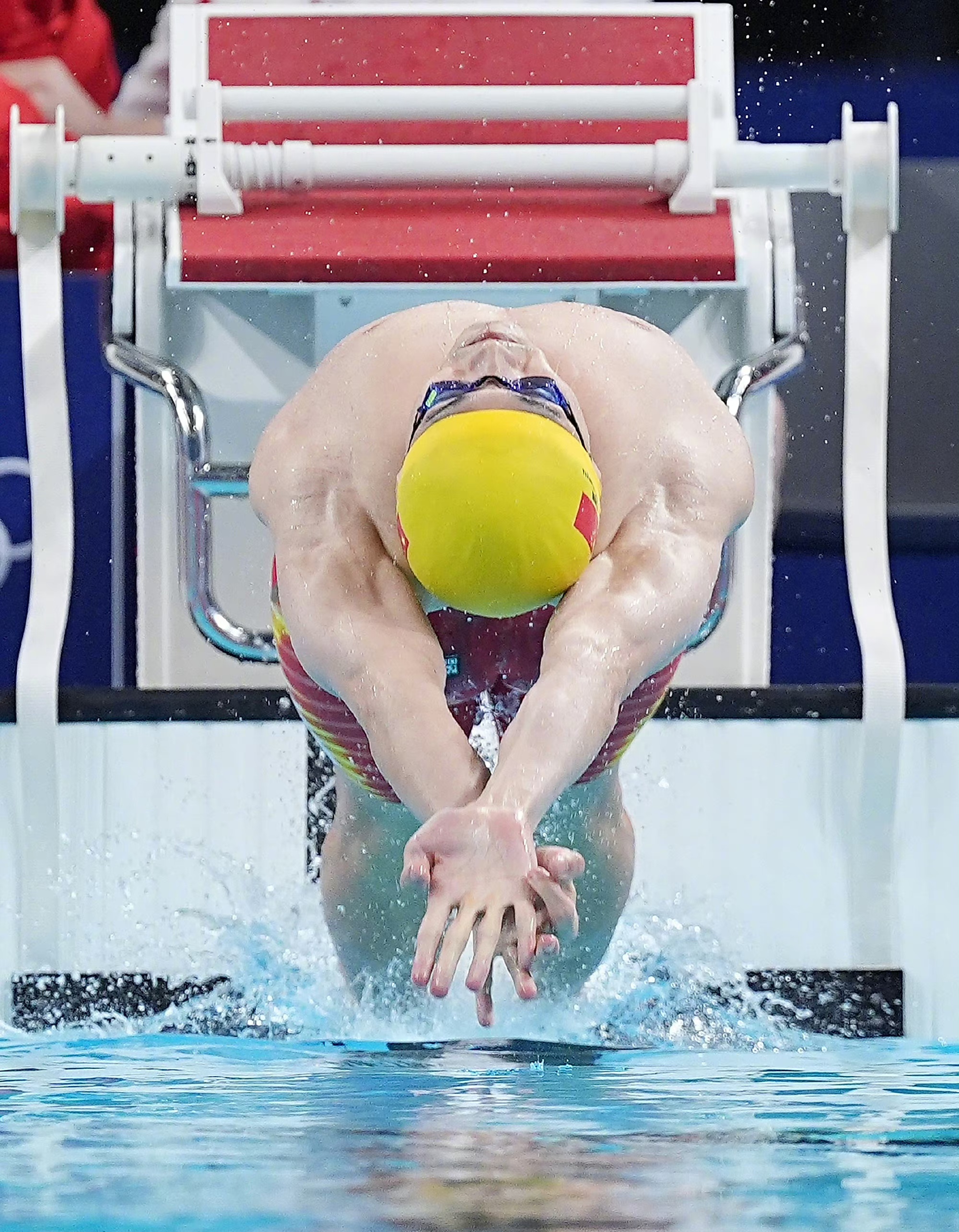 哇哦!热烈祝贺中国队获得男女 4×100 米混接力银牌呀!