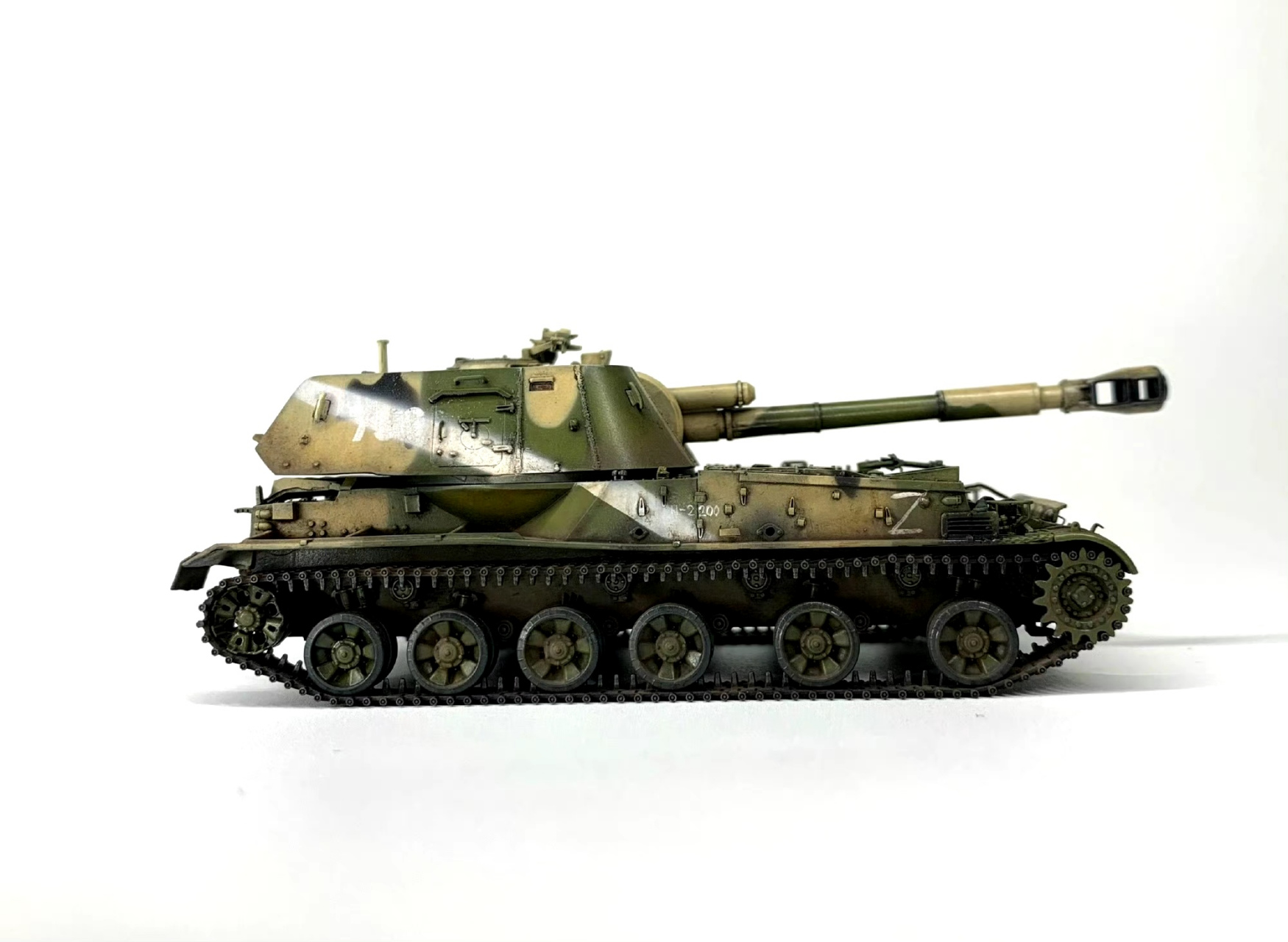 这是苏联针对美国155口径的 m109 而研制出的自行火炮.