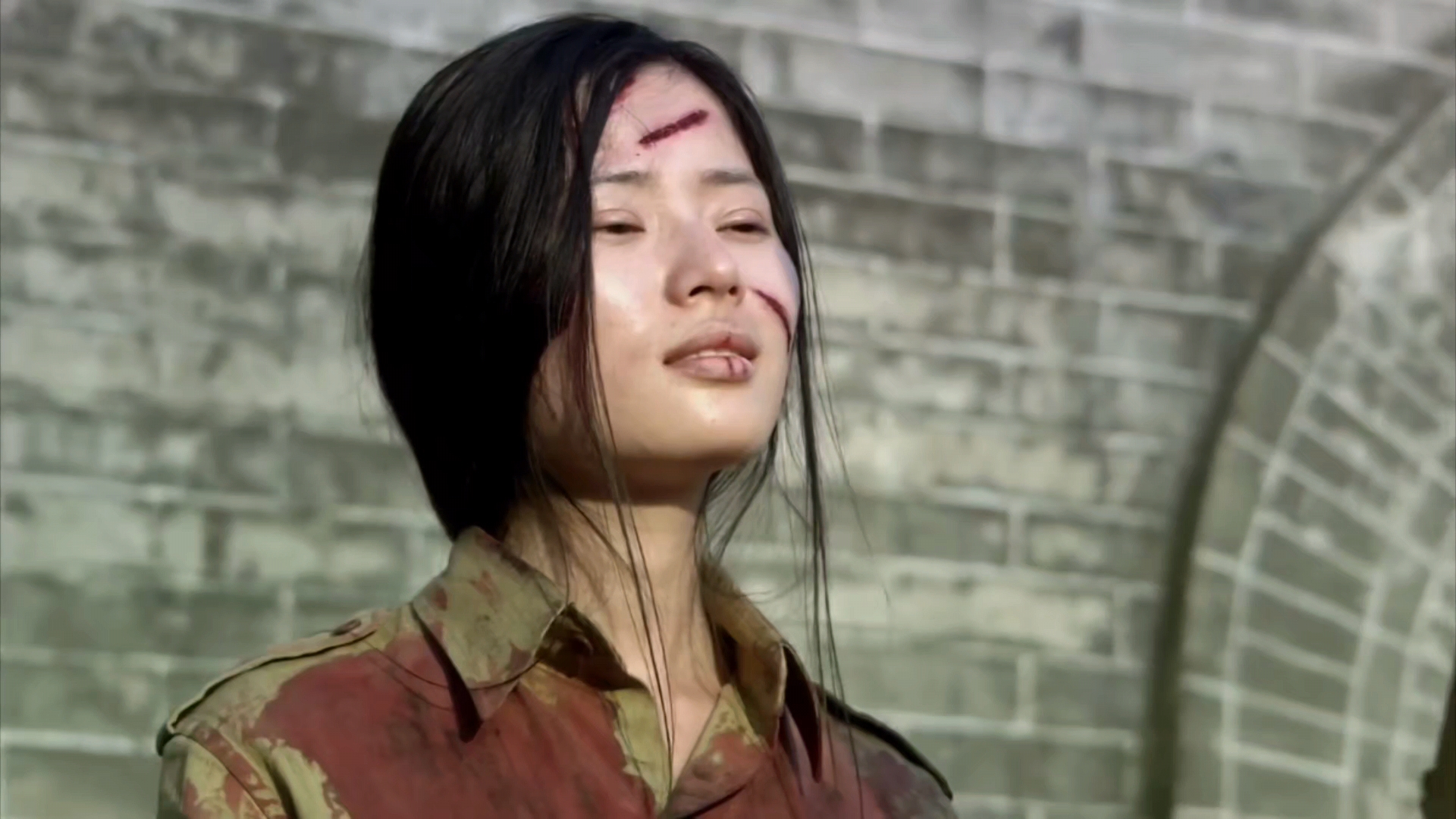 曾墨怡一个令郑耀先为之惋惜,被袁农扼杀的优秀特工