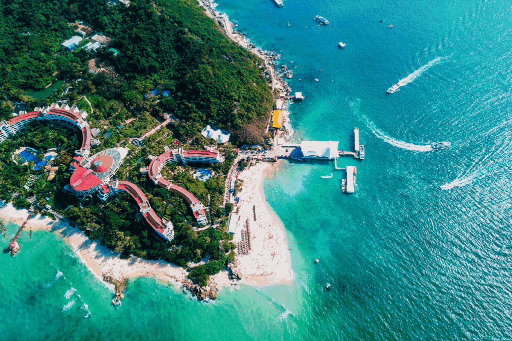 西岛与蜈支洲岛:自然风光比拼,旅游设施较量,哪个海岛更胜一筹