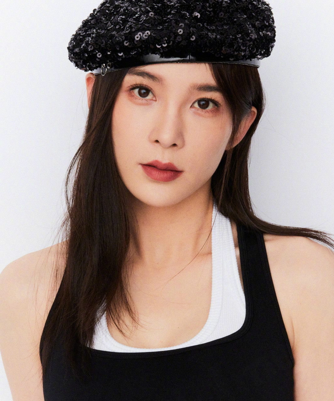 赵樱子这样美丽大气的写真看起来还是很漂亮的