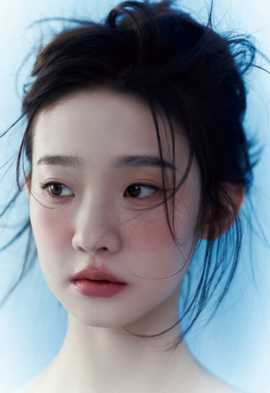 张艺凡这一套写真太有仙气了