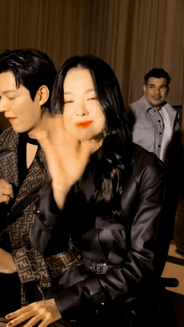 宋慧乔和李敏镐同框