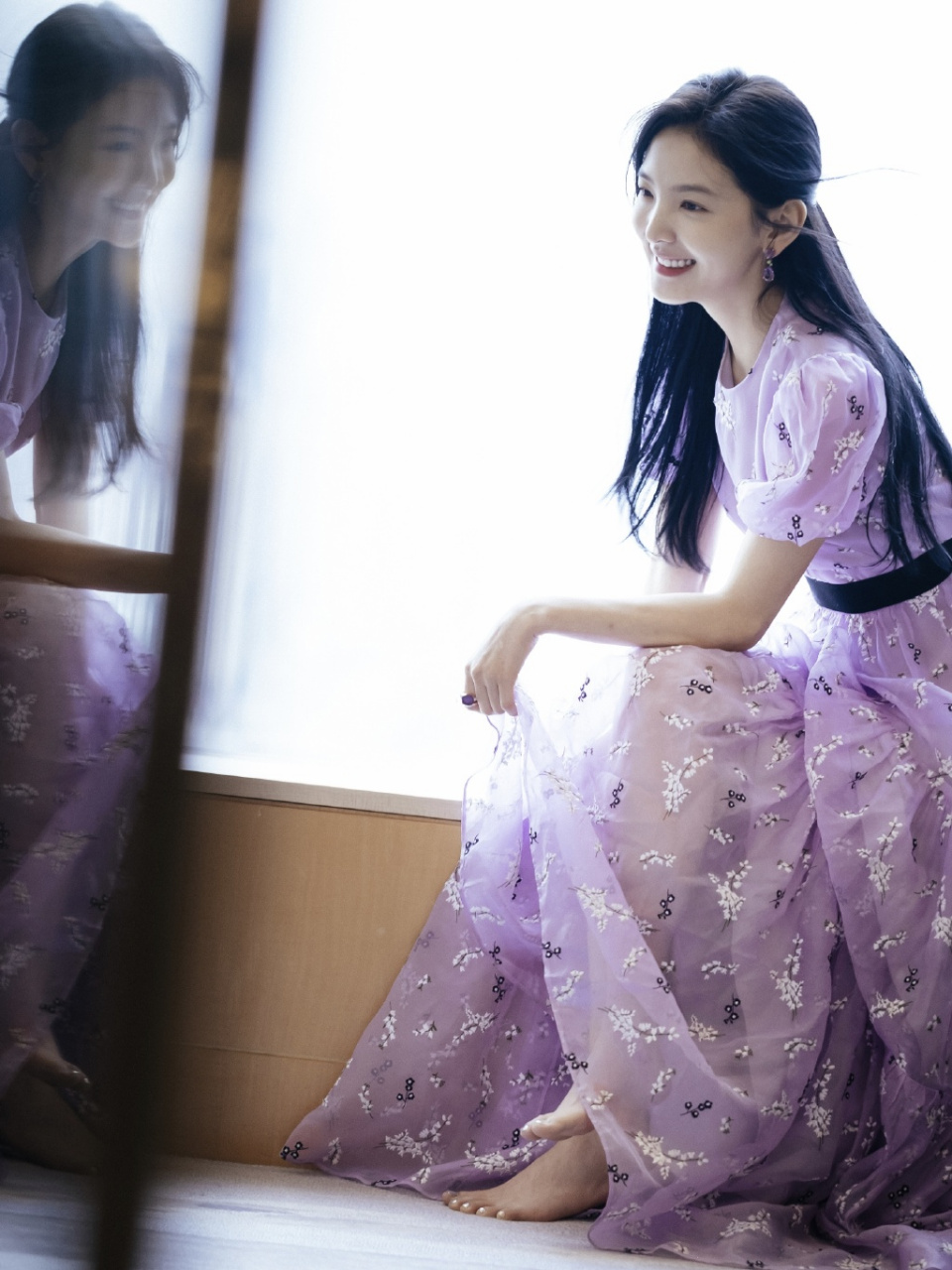 章若楠穿平底鞋走红毯章若楠