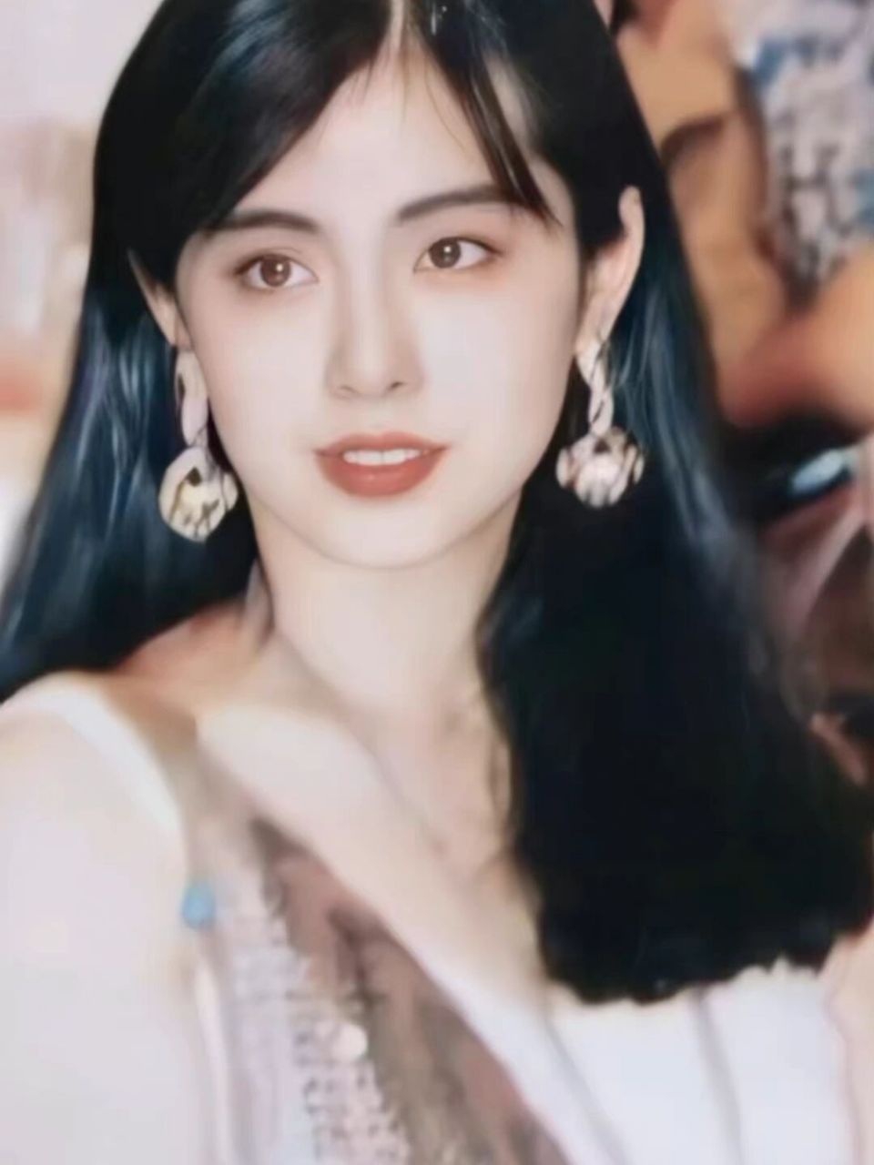 ai技术还原"王祖贤"旧照,美得让人心动!