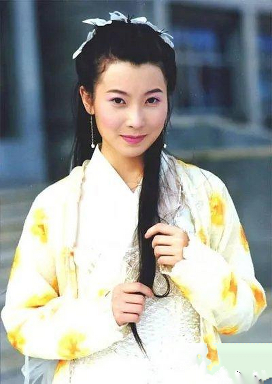 2001年,《武林外史》里黄海冰与王艳,真是郎才女貌,天作之合,十分惊艳