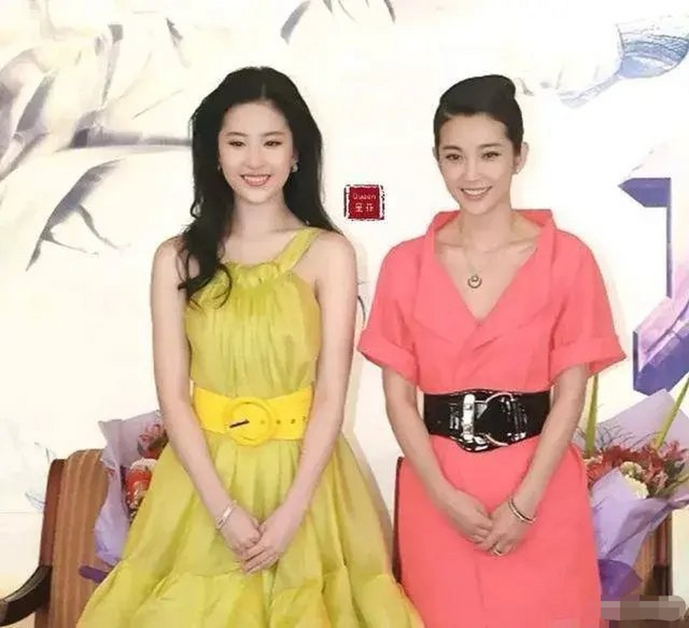 当年的刘亦菲和李冰冰颜值难分高下!