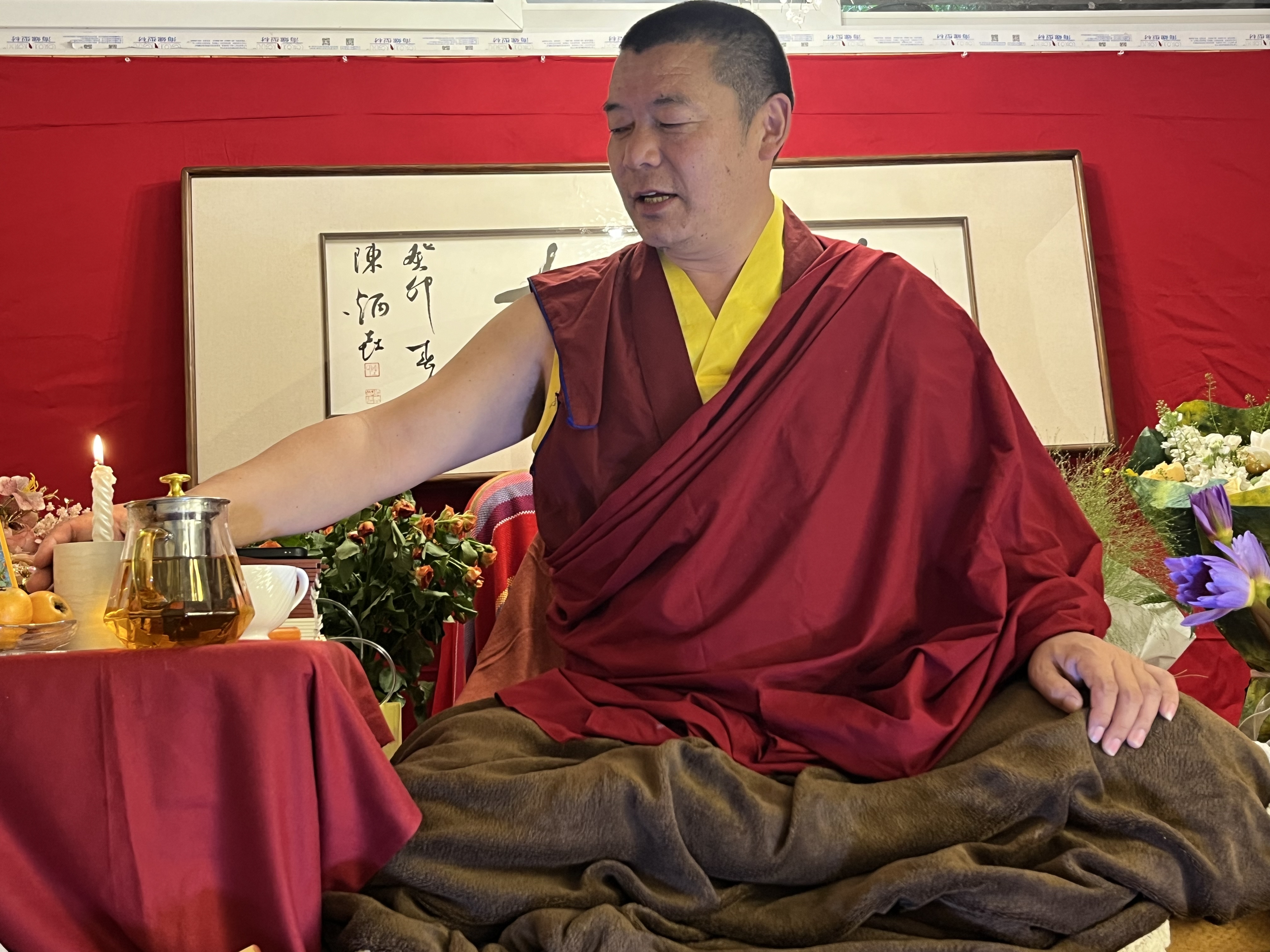 可待之人,别在爱里找不爱的细节,也别在不爱时找爱的痕迹