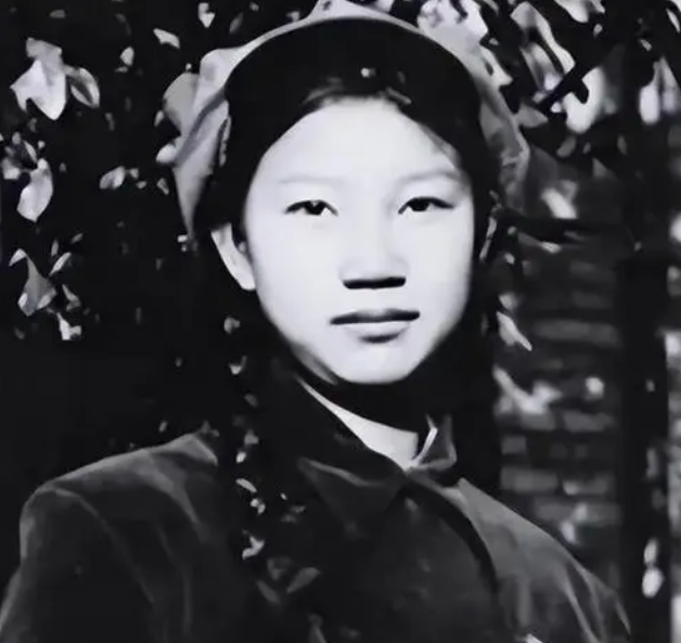 1962年,刘思齐再婚嫁给杨茂之,婚礼上红娘刘震被奉为座上宾