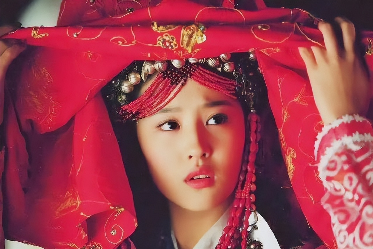 刘亦菲的4个经典角色,有3个她都不是第一人选,蒋勤勤王艳可惜了