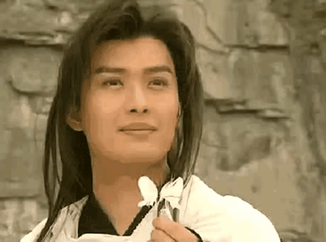 黄海冰在剧中扮演的兆悠真人是沧九旻的师尊.虽然他的