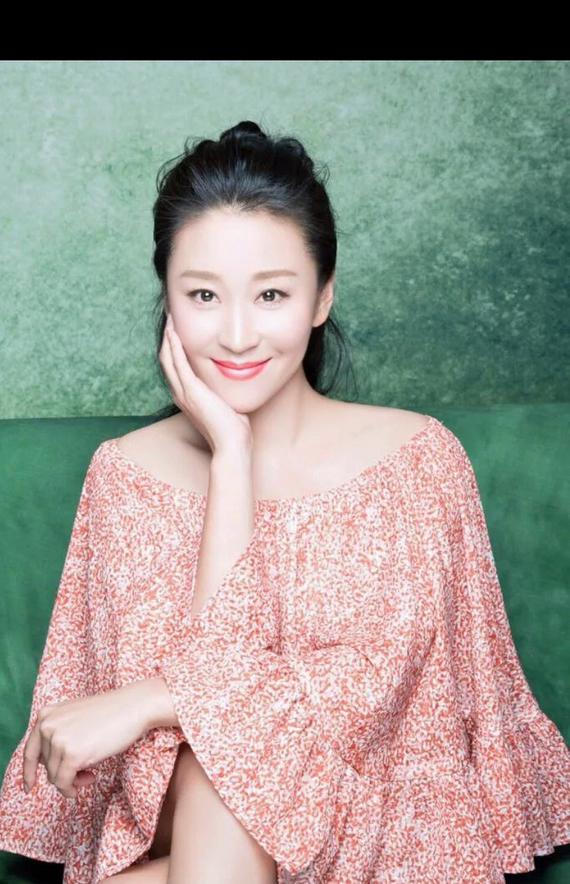 实力派美女演员苗圃