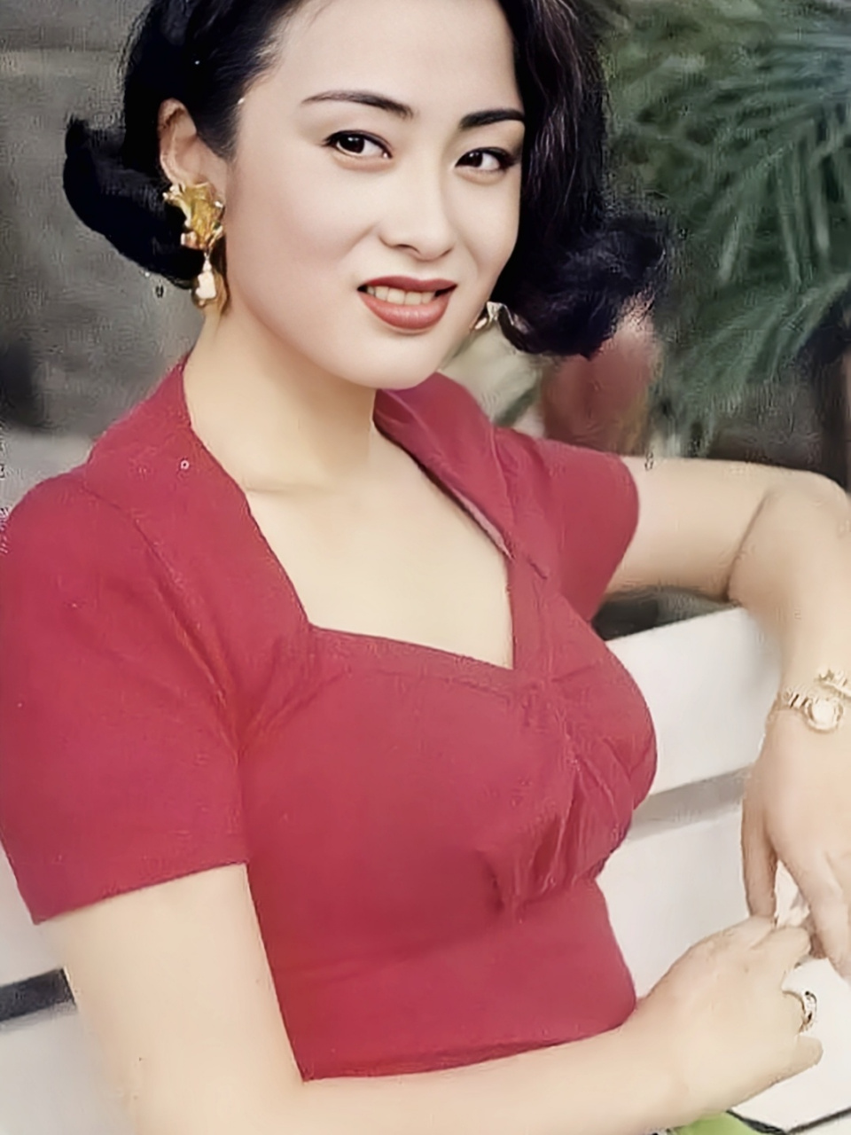 年轻时的张敏真美!