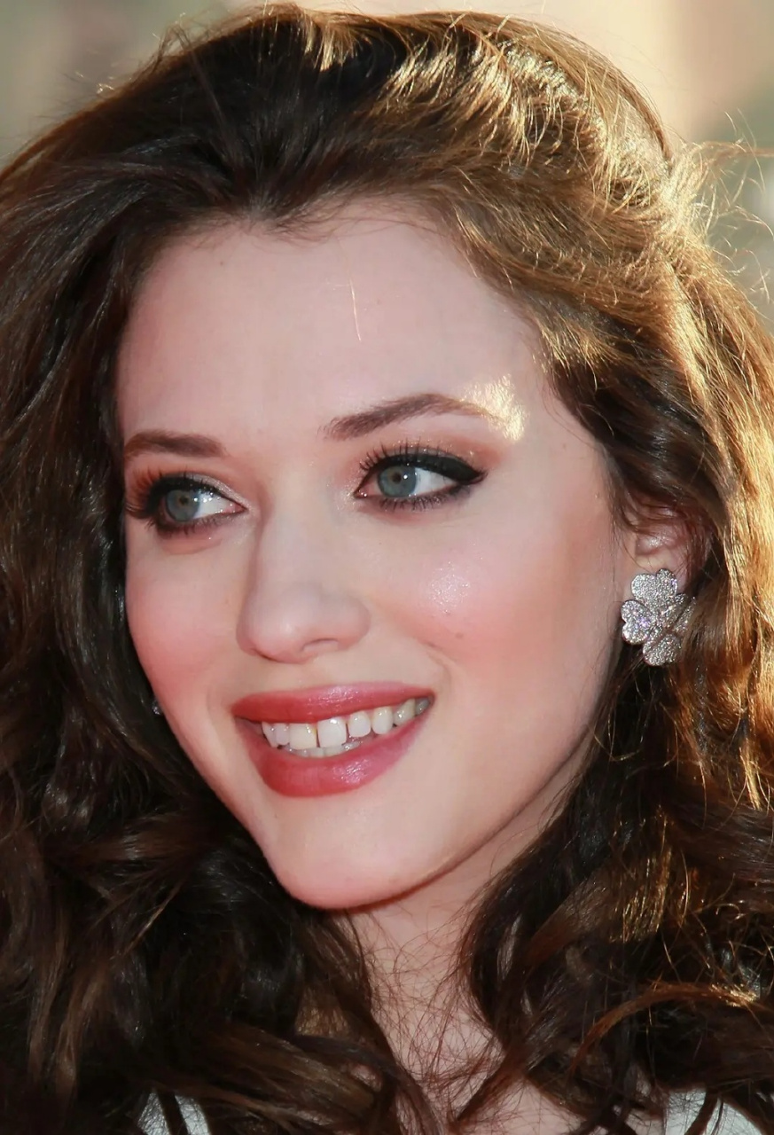 《破产姐妹》max演员katdennings