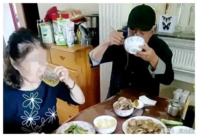 大家好,我叫张丽华,今年57岁.