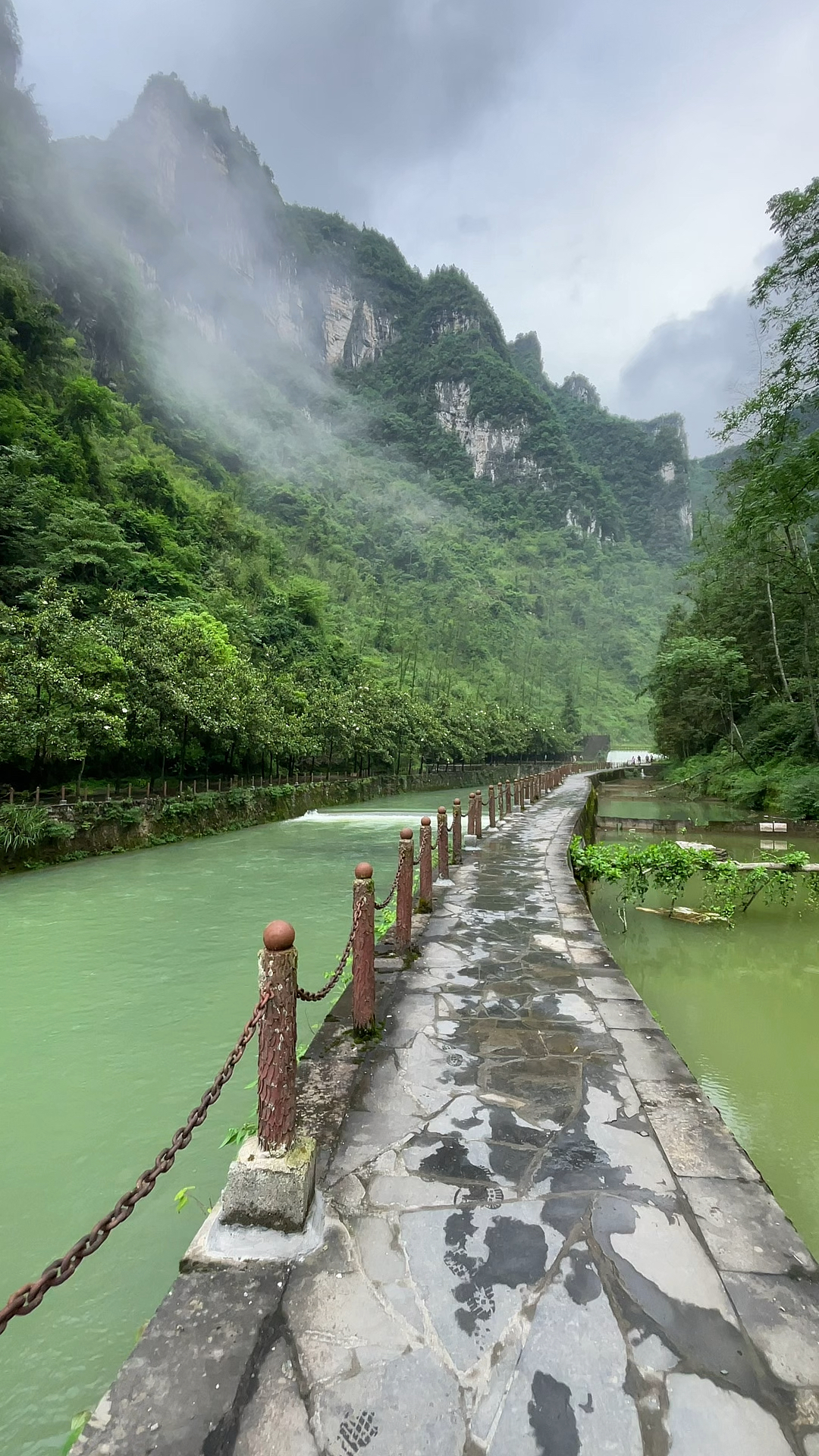 吉首大龙洞图片