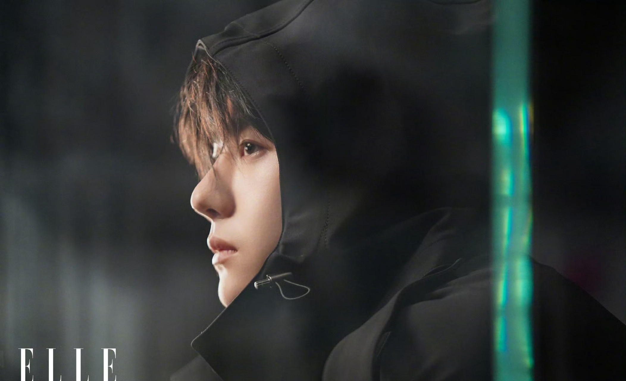 娱乐最前沿# 王一博沙漠侧颜超帅!