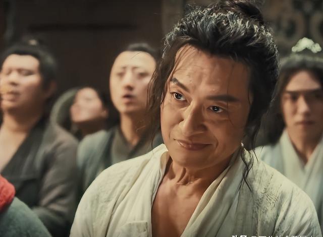 六十一岁马景涛再次出演吕洞宾,依旧自我感觉很帅,邪魅一笑,看官朋友