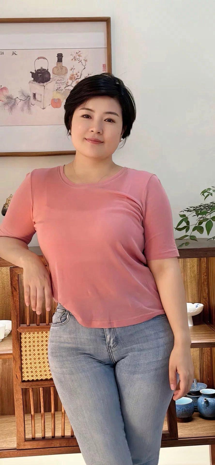 表嫂这面如满月,有福之相,真是人见人爱#图文动态同步大赛# #动态连更