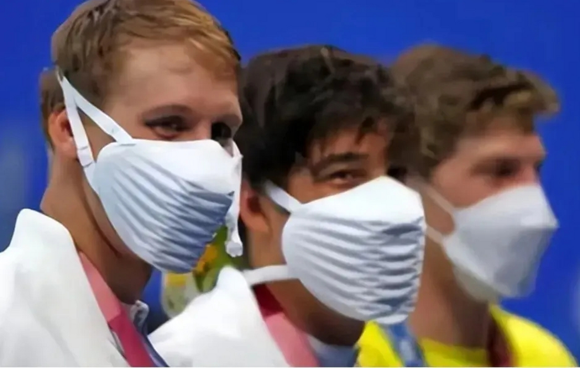 网传突发消息,奥运会美国队突然戴n95口罩.