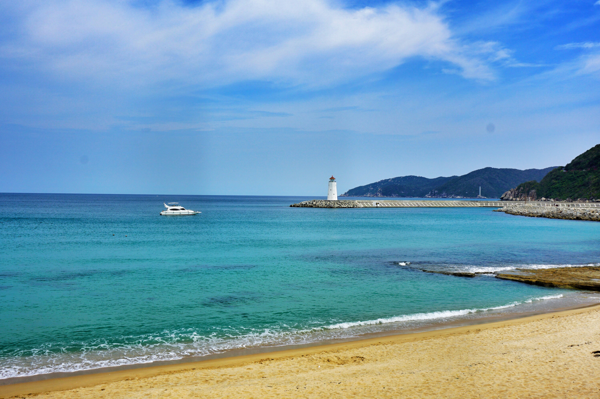 亚龙湾海水图片