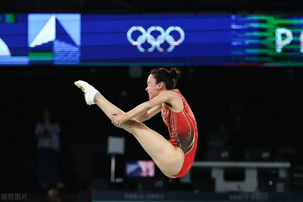 奥运会女子蹦床:朱雪莹失误痛哭!卫冕失败!胡译乘倒数第1