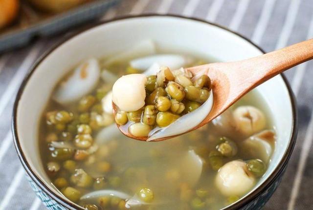 每天一碗绿豆汤,肝脏会发生什么变化?肝不好的人不妨多多了解