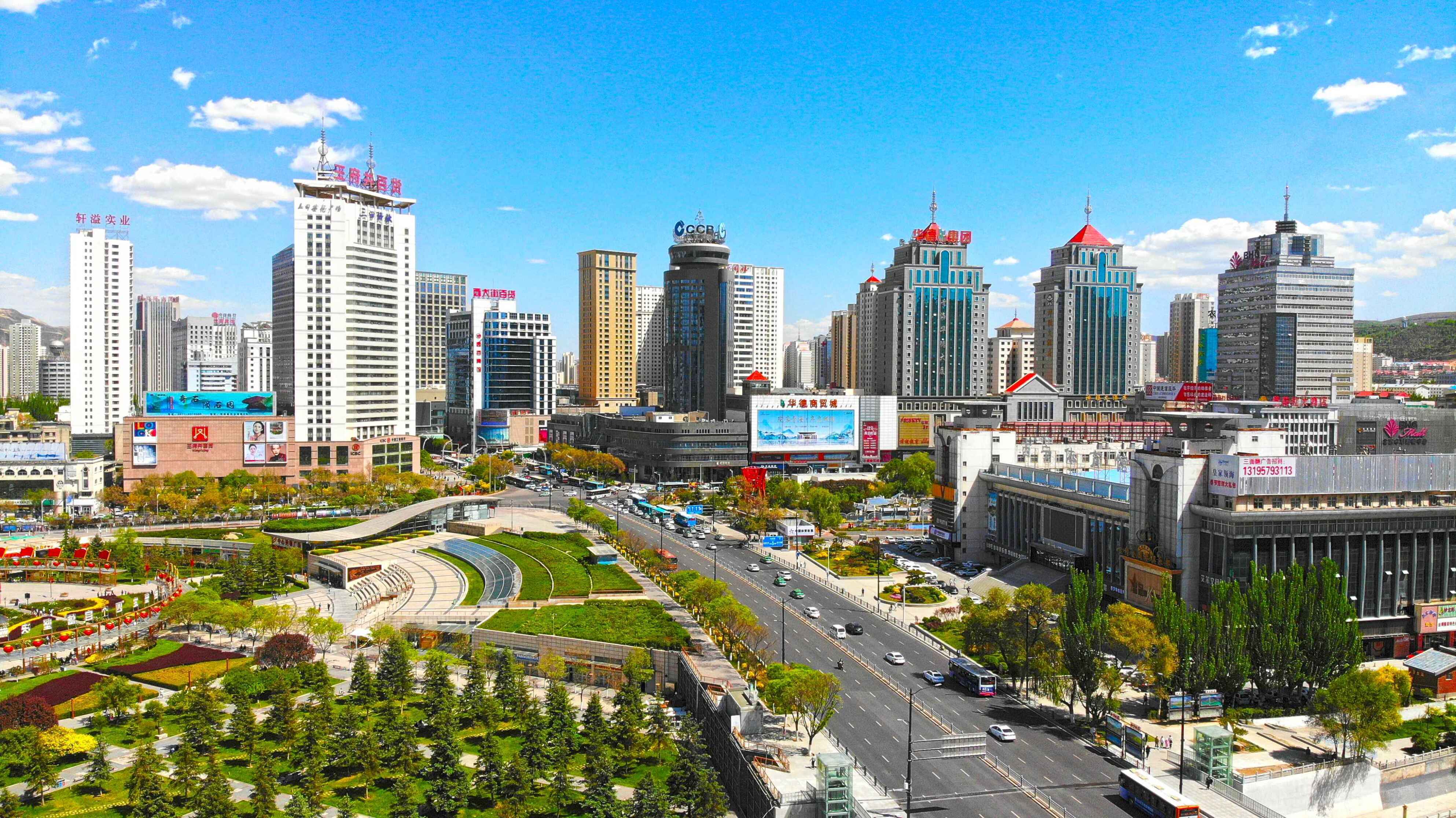 不吹不黑,同为西北城市,兰州和西宁谁更适合避暑?说说我的看法