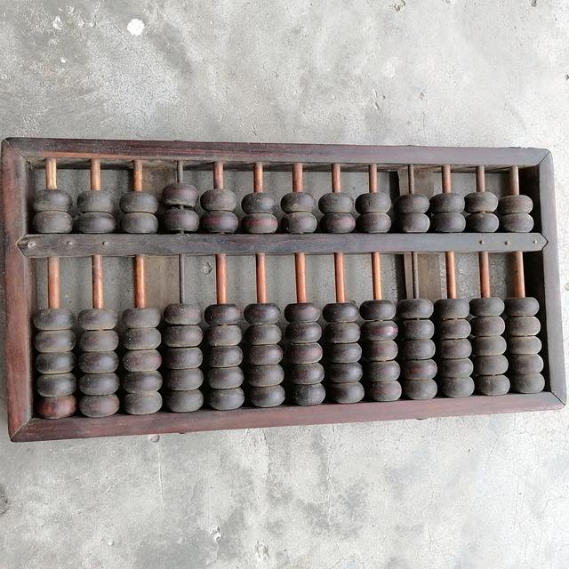 老一辈人用过的老物件儿,认出2个正常,都认得说明你年纪不小