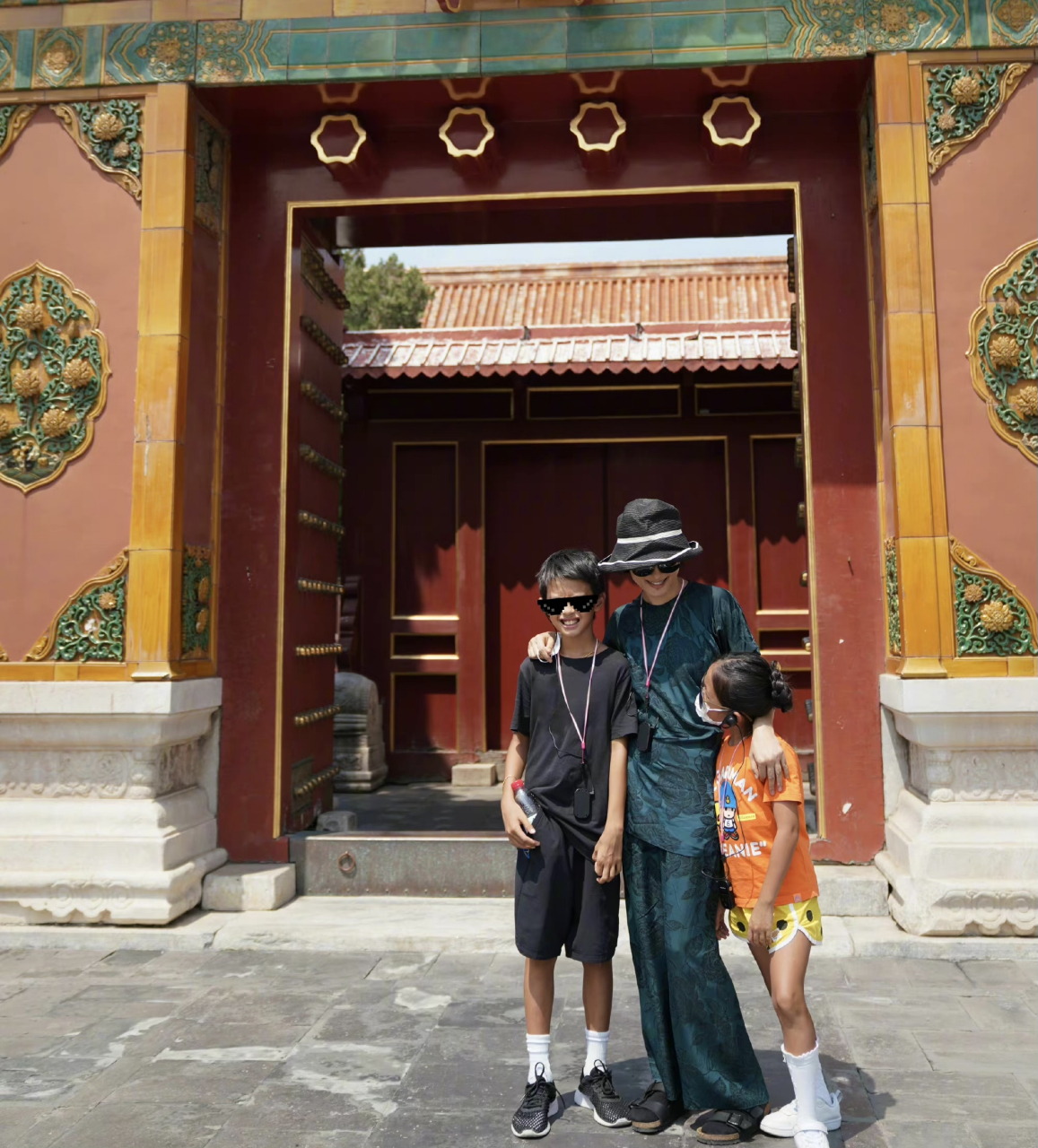 孙俪女儿小花的隶书心经,小姑娘写得真不错.