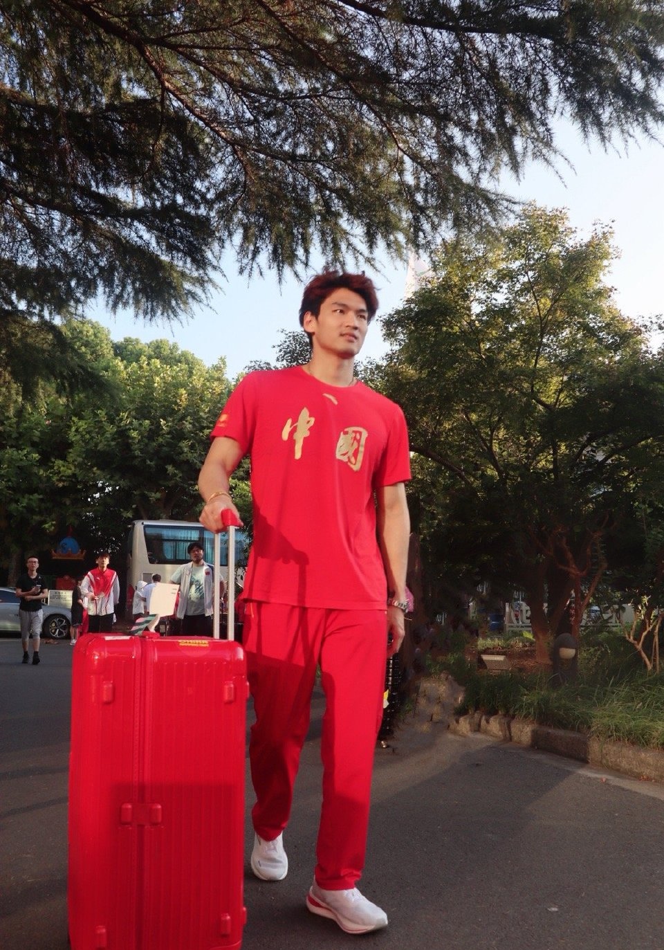 体育明星真的很有感染力,他们一直在付出,也最终有了回报