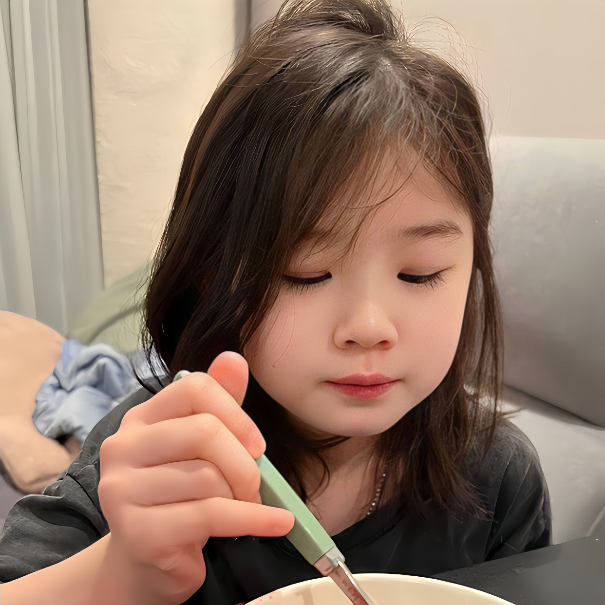 可爱金雪头像分享,拿了吱一声噢