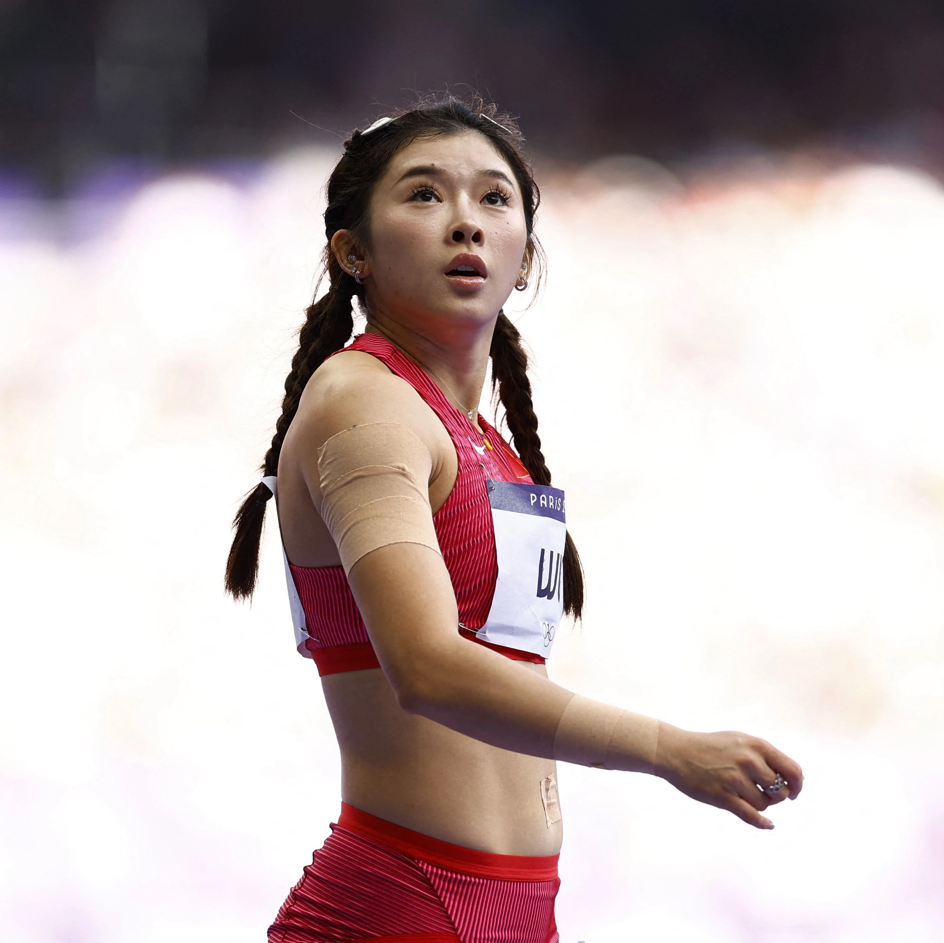 这个做法,其实也不稀奇,之前我国的竞走运动员也