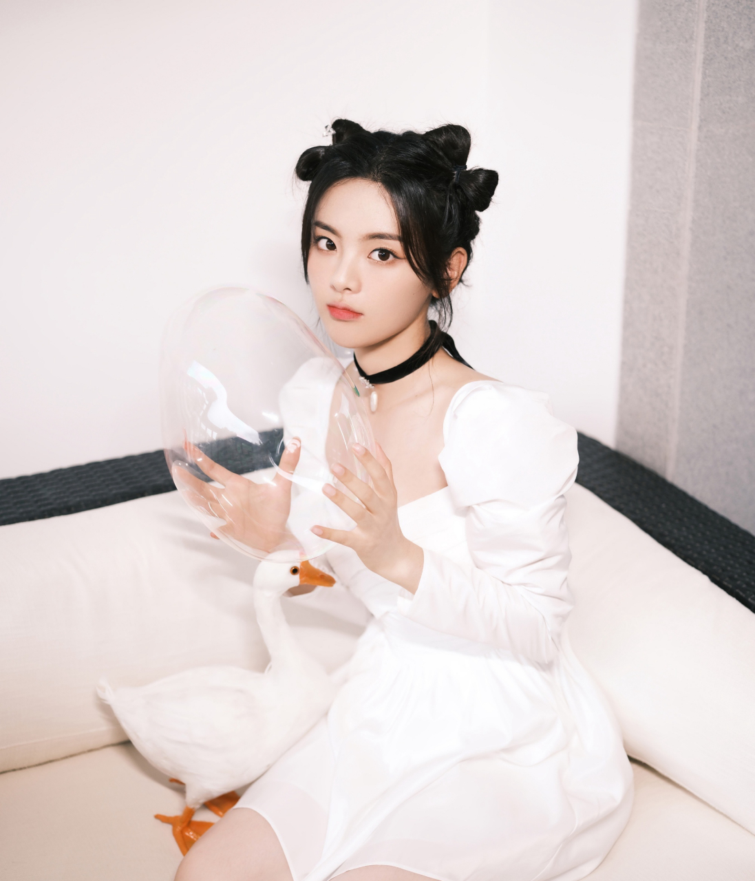 杨超越的蝴蝶结发型好可爱