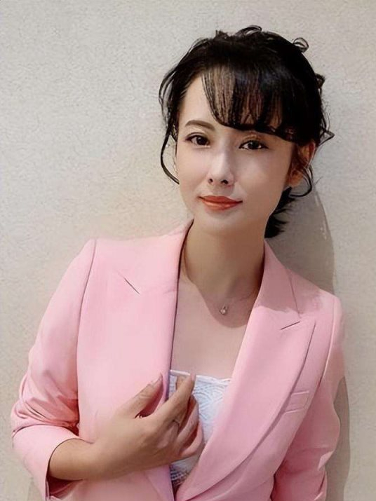 演员田亮老婆图片