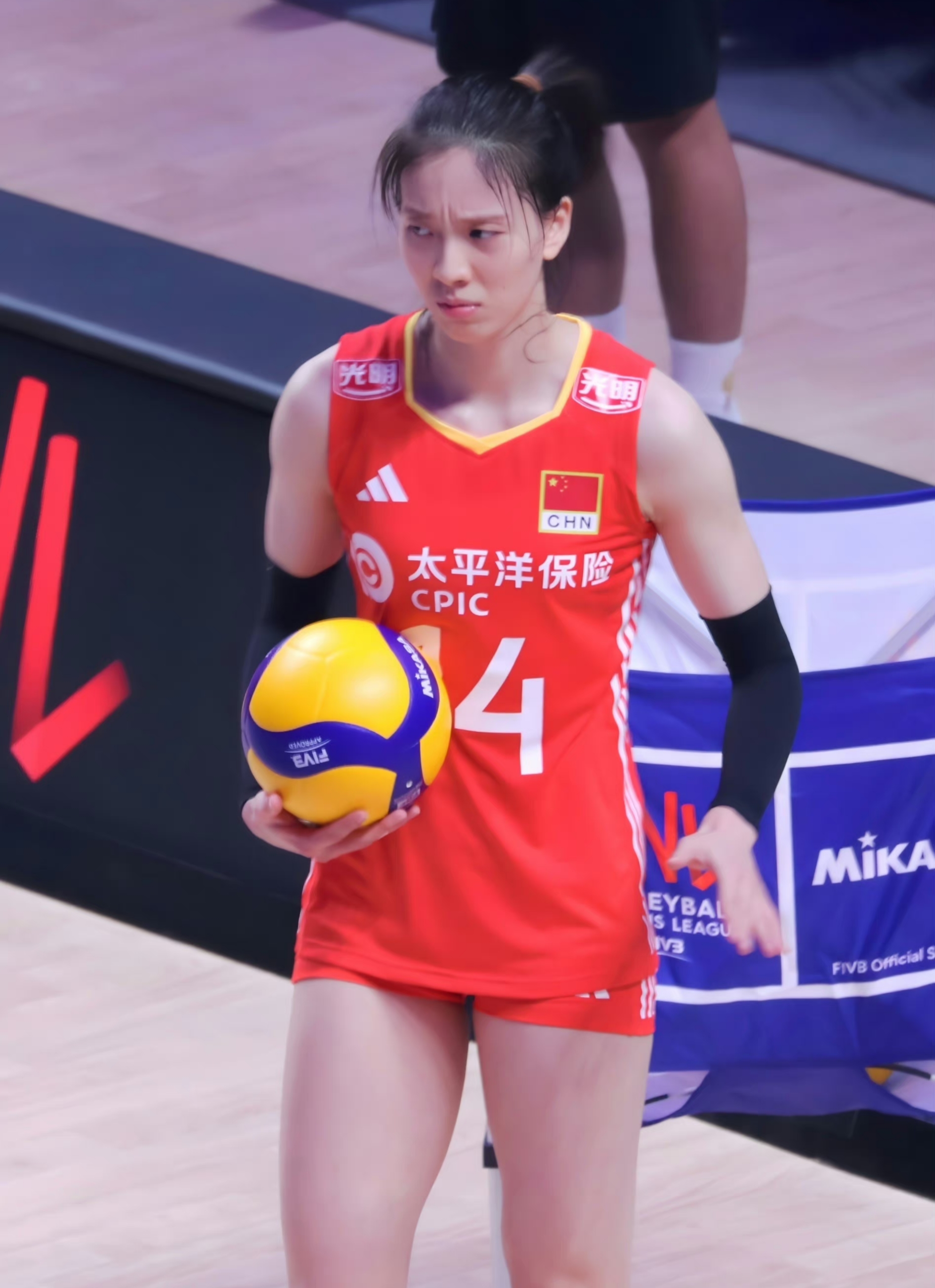 中国女排不敌世一土耳其止步八强# 小组赛全胜小组第一出线,豪华主攻