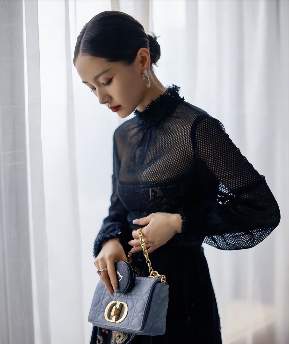 王子文吴永恩同框,一身黑纱长裙显身材娇小,上演"最萌身高差"