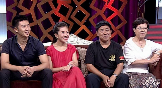 演员杜金京:怀孕6个月被抛弃,父亲杜旭东的一句话让她任性离婚